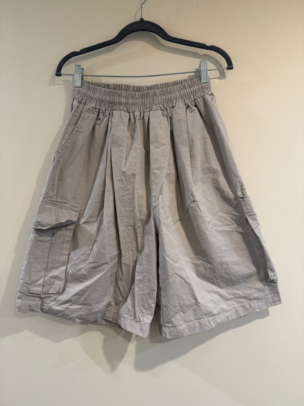 Men's Cargo Shorts - Light Gray Relaxed Fit